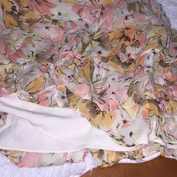 Ann Taylor LOFT Floral Skirt Size 6 - Picture 4 of 5